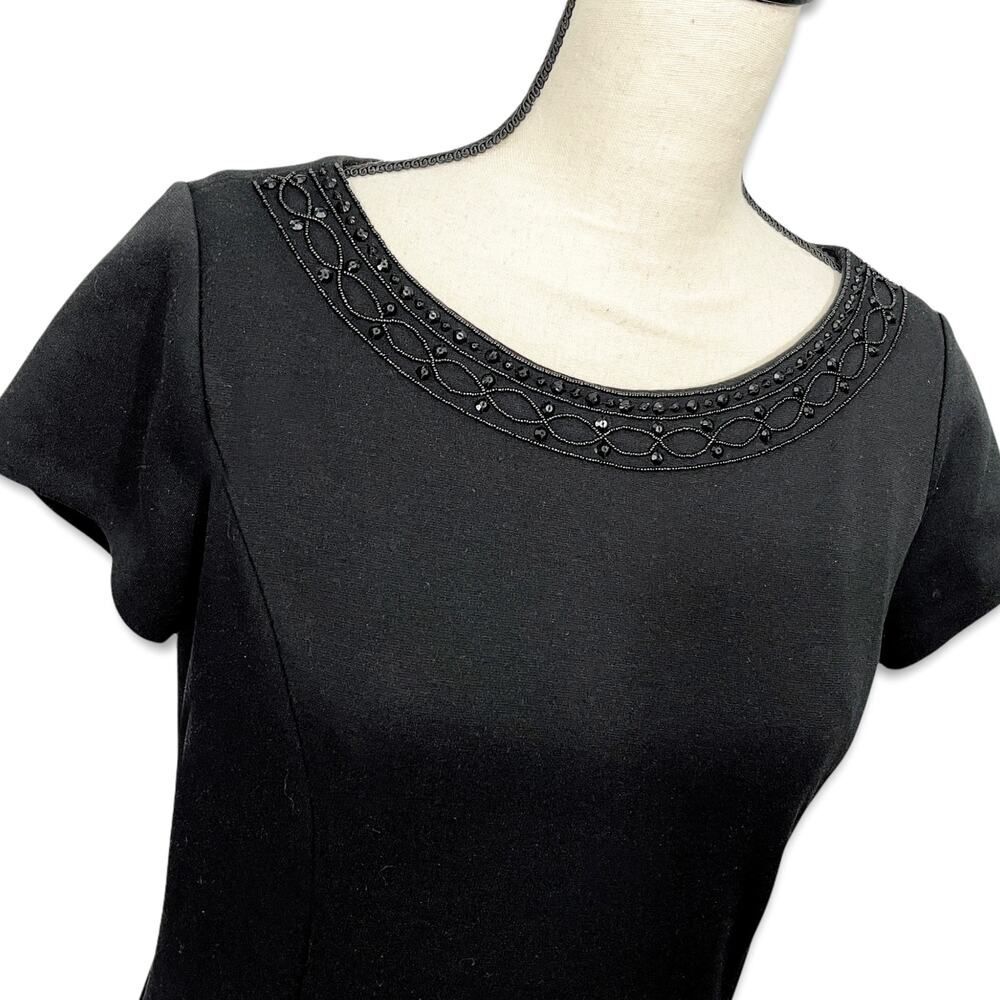 Ellen Tracy Black Beaded Neckline Dress Womens Sz S Cap Sleeve Lined Sheath